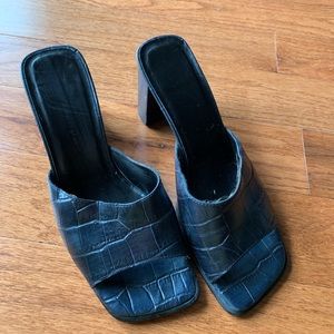 Vintage 90s crocodile skin patterned mules
